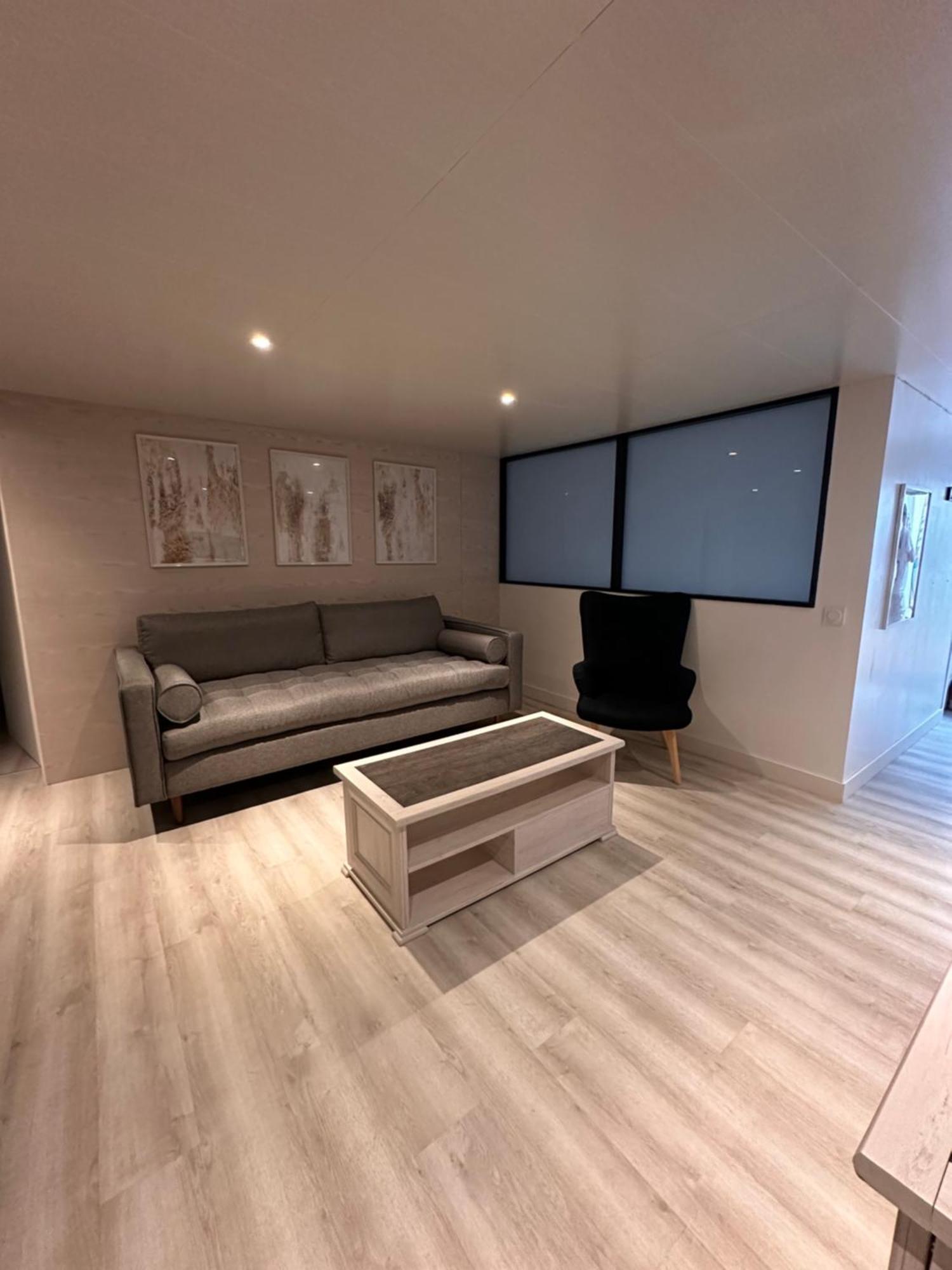 Jolie Dependance Equipee Apartment Cholet Bagian luar foto
